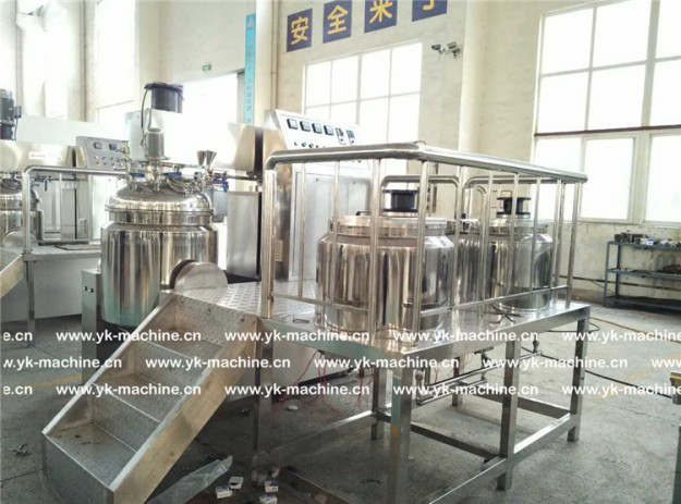 買真空均質乳化機需要注意些什么？