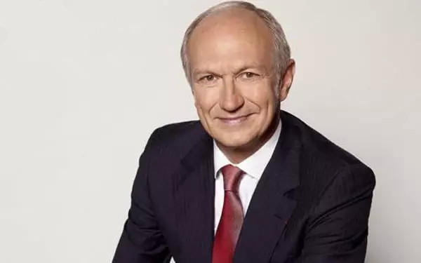 3. 歐萊雅:安鞏——59歲